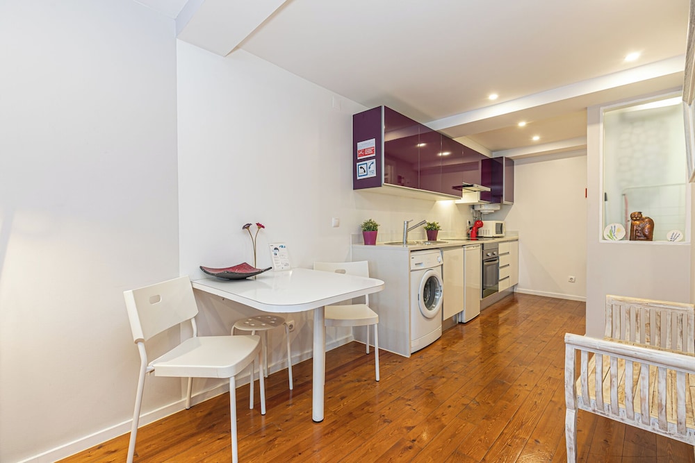 Lisbon Core Apartments In Bairro Alto Chiado 33/50