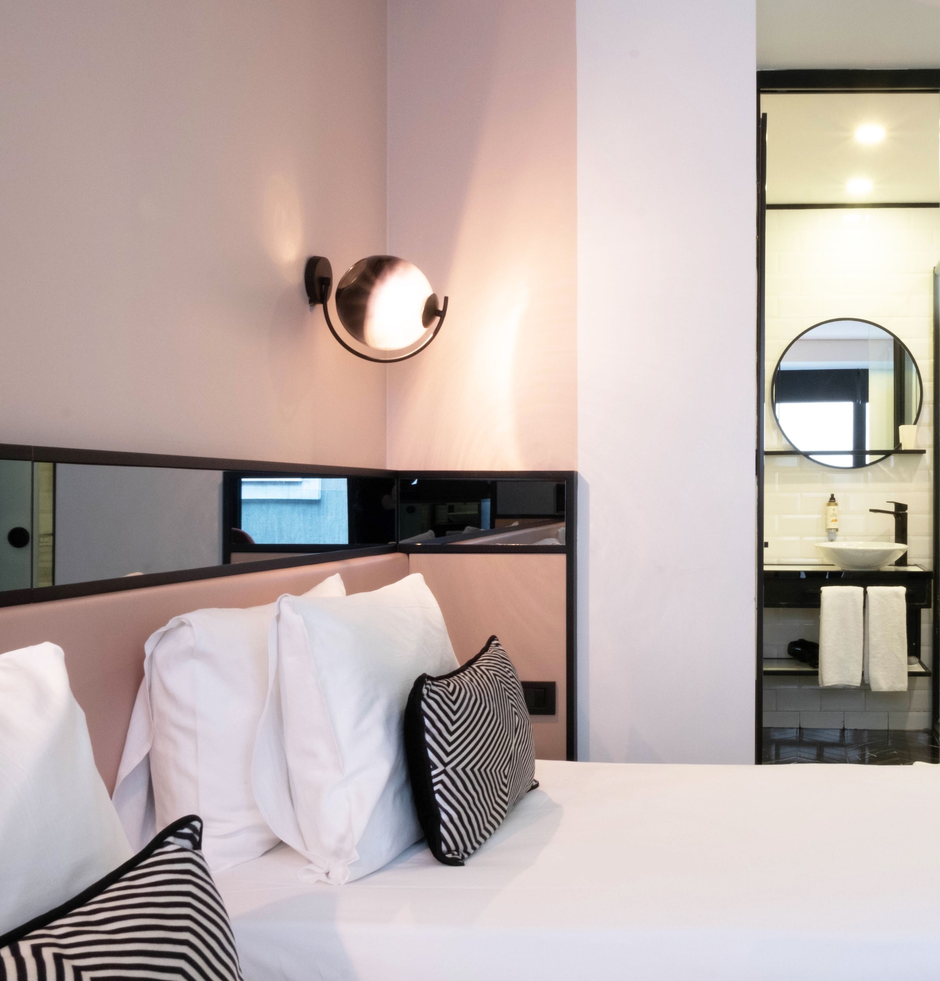 ECONOMY, DOUBLE BED