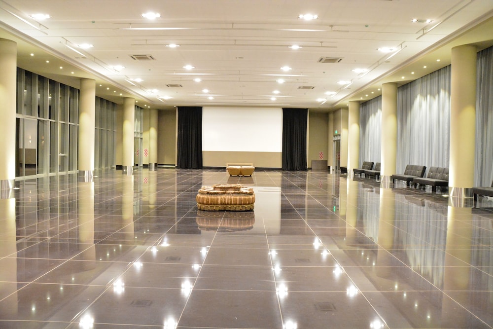 Savoy Hotel Encarnacion 64/69