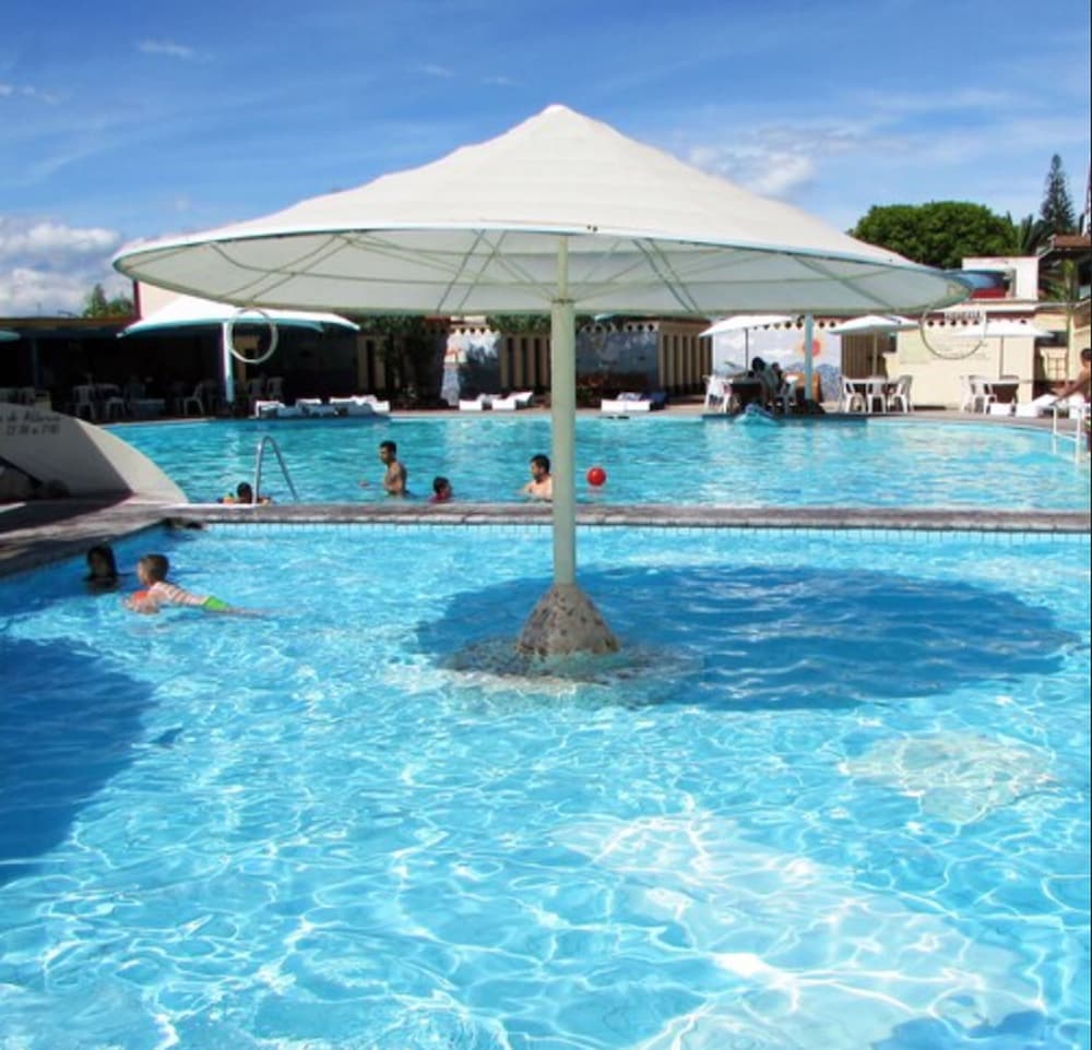 Hotel Balneario San Juan Cosalá 33/37