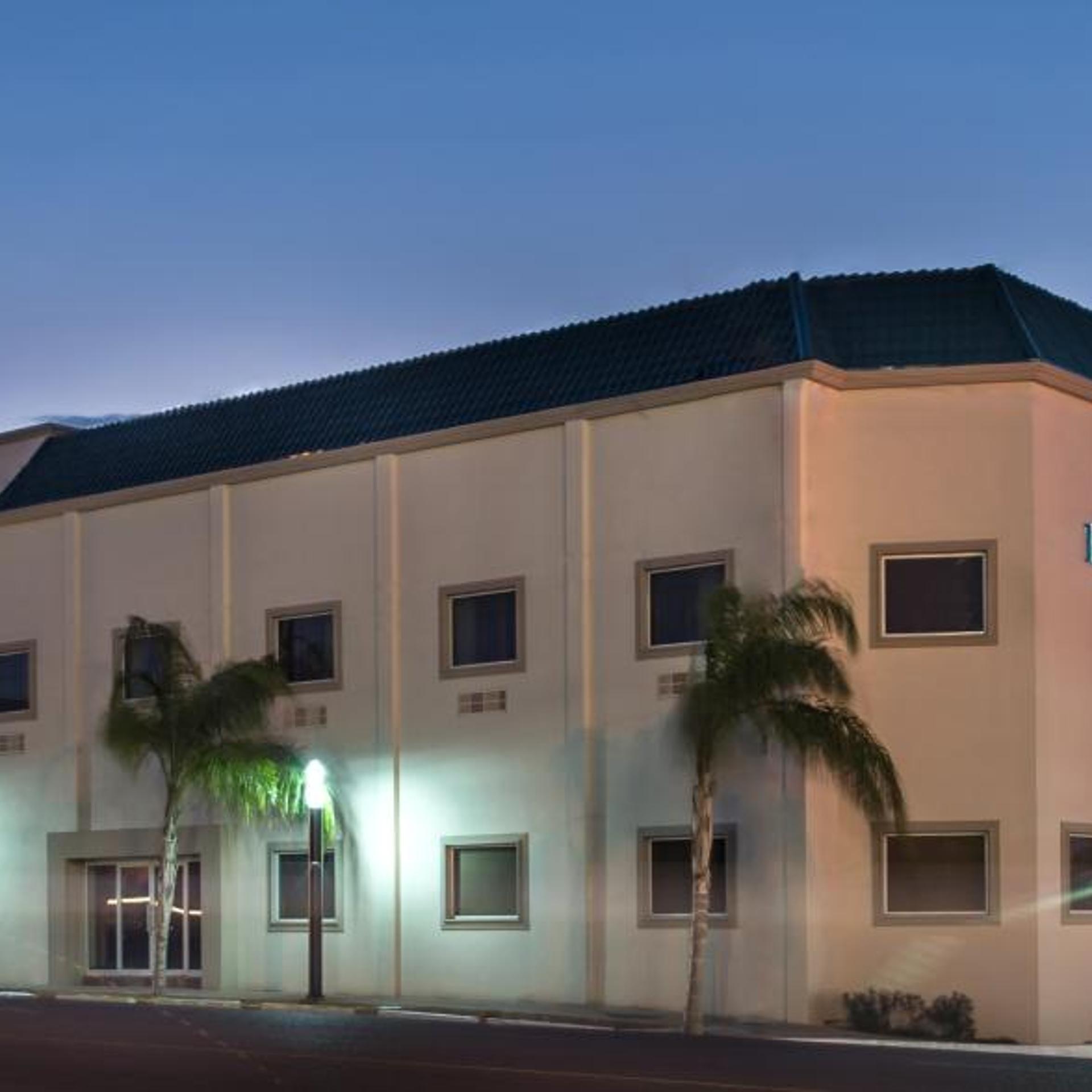 Brio Inn 2/36