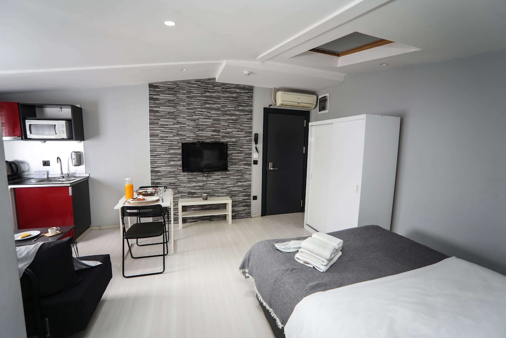 Arkem Hotel 3 8/17