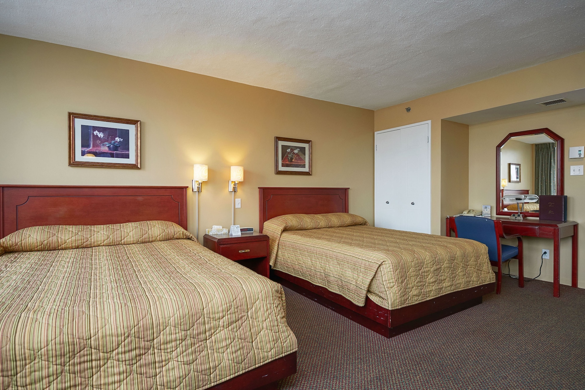 SUPERIOR, 2 QUEEN BEDS