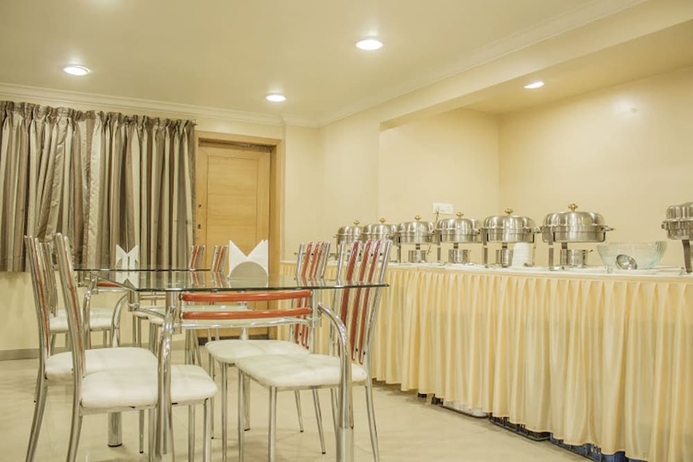 Hotel Orchard Pune 31/49