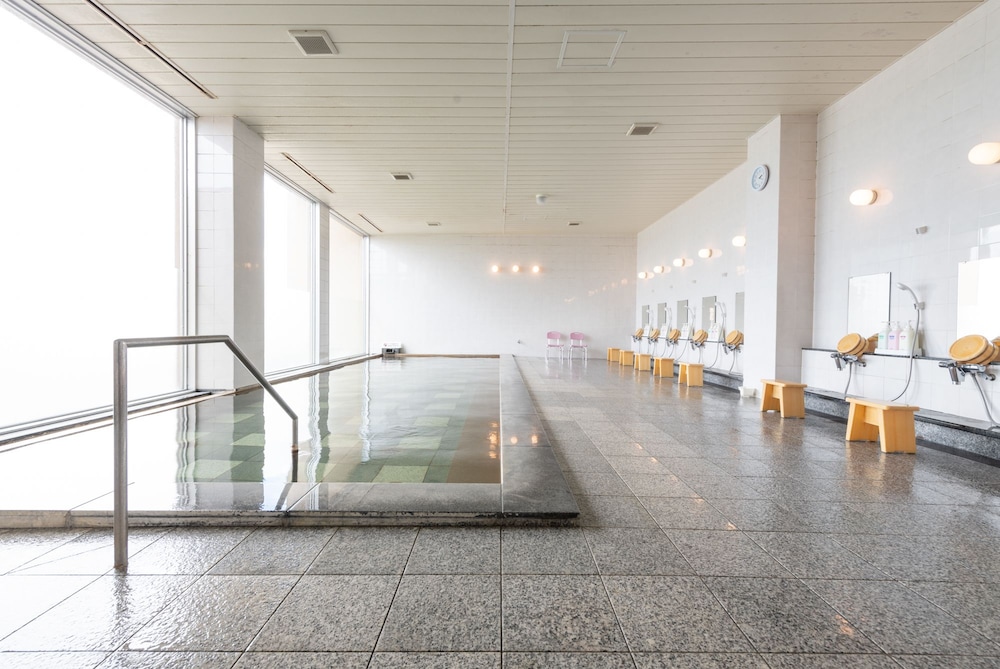 Lakeside Hot-Spring Hotel Kunibiki 14/34