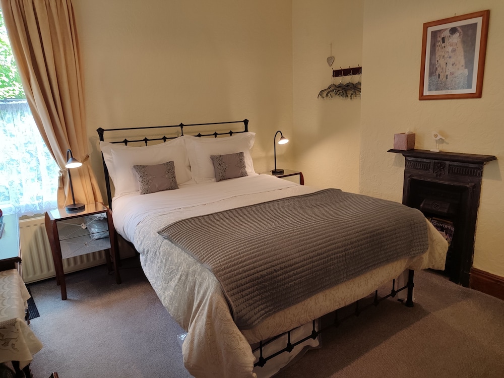 Anton Guest House Bed and Breakfast 7/50