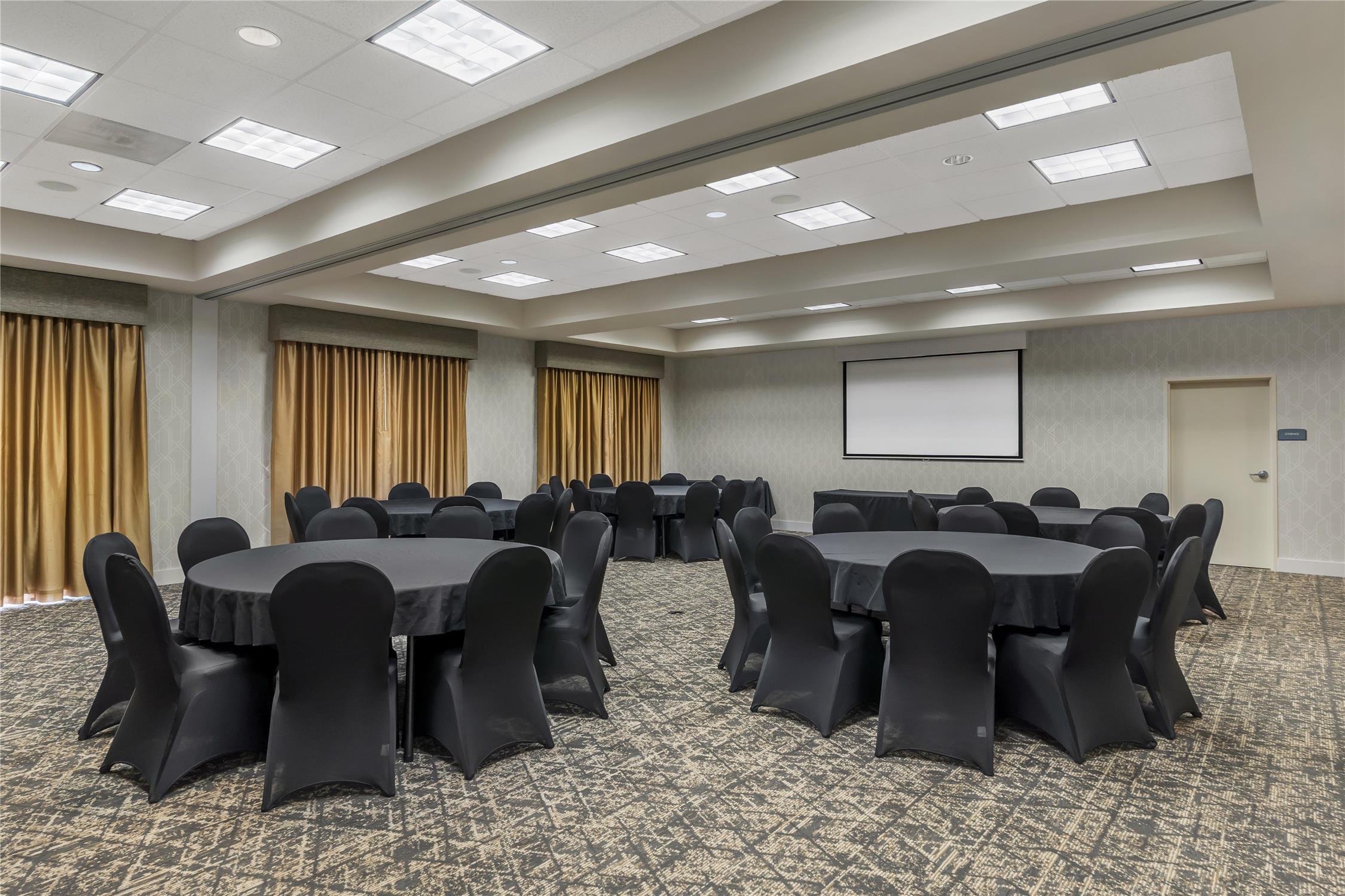Best Western Plus Arlington/Marysville 32/44