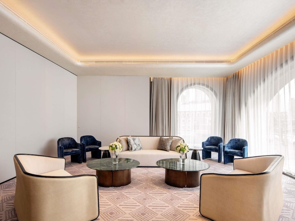 Sofitel Shanghai North Bund 37/60