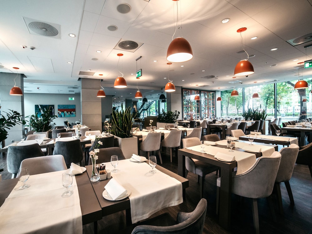 Q Hotel Plus Wroclaw 50/74
