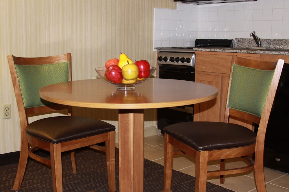The Barclay Towers Resort Hotel 36/49