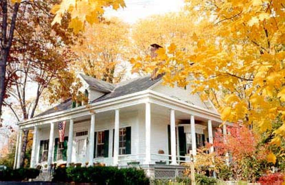 Caldwell House Bed &amp; Breakfast 1/50