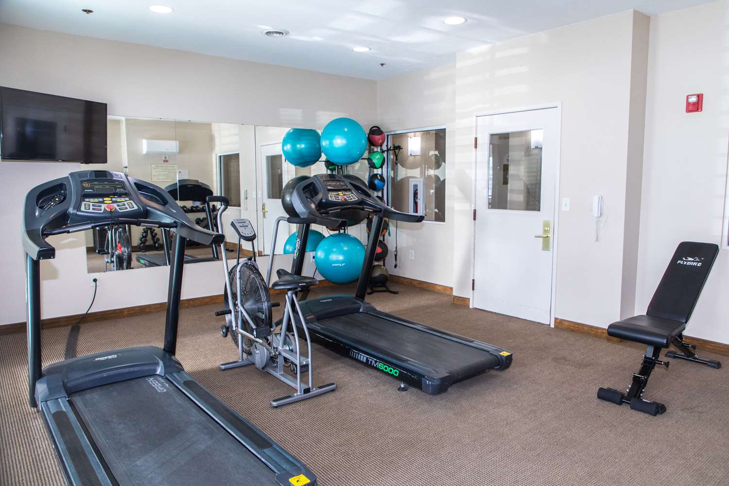 MainStay Suites Fargo - I-94 Medical Center 20/41