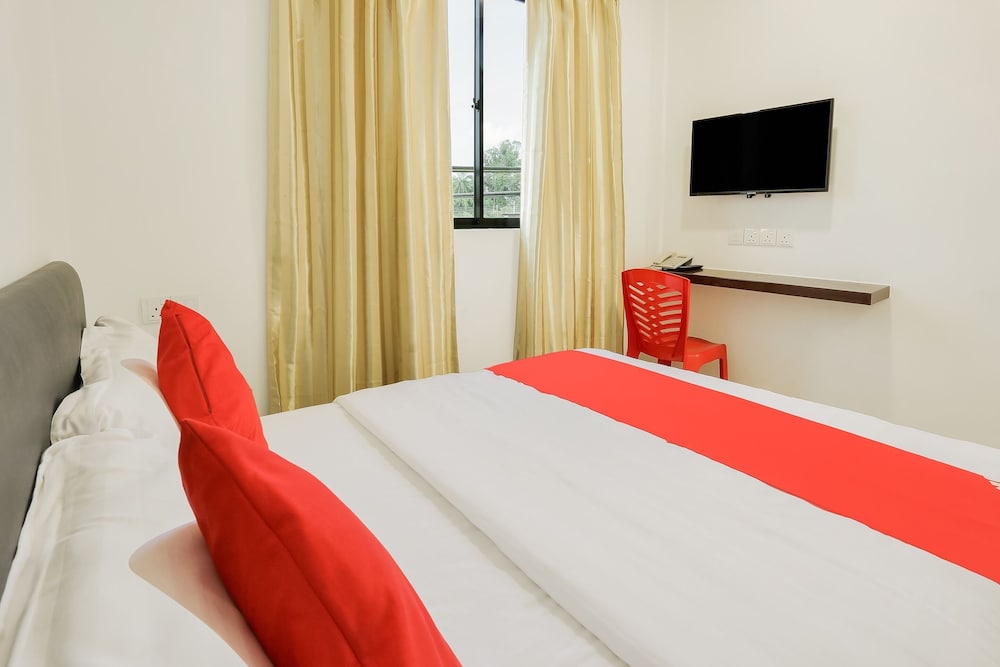 OYO 89495 Rich Hotel 8/17