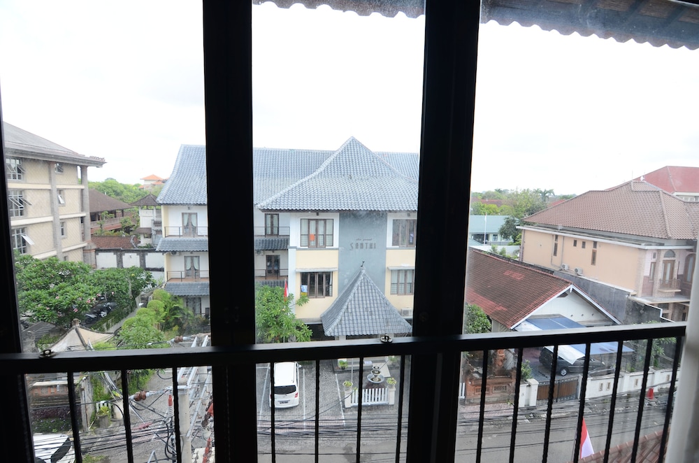The Grand Santhi Hotel 3/69