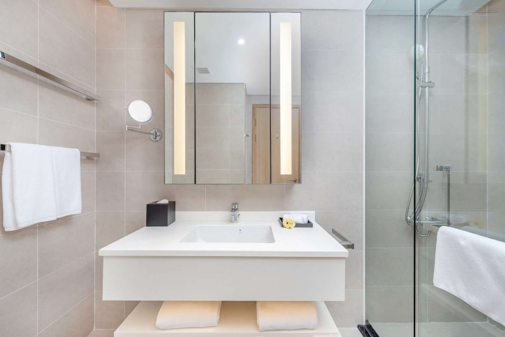PARKROYAL Serviced Suites Hanoi 41/43