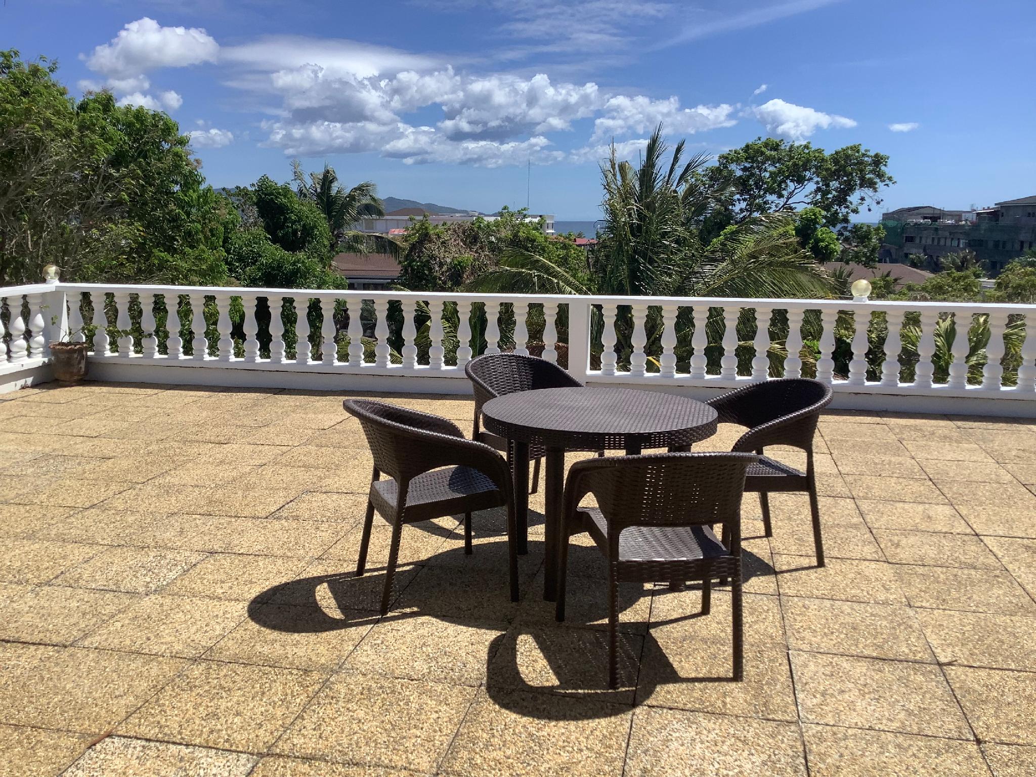 Almafada Villa 17/18