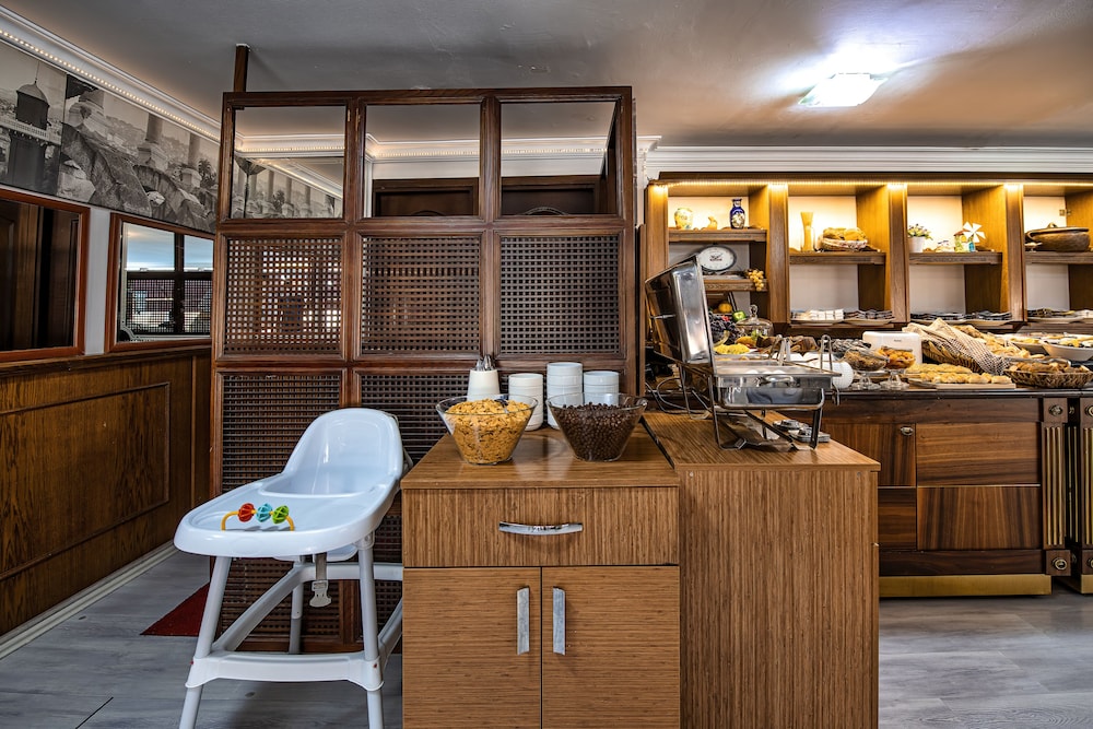 Kozan City Hotel 56/70