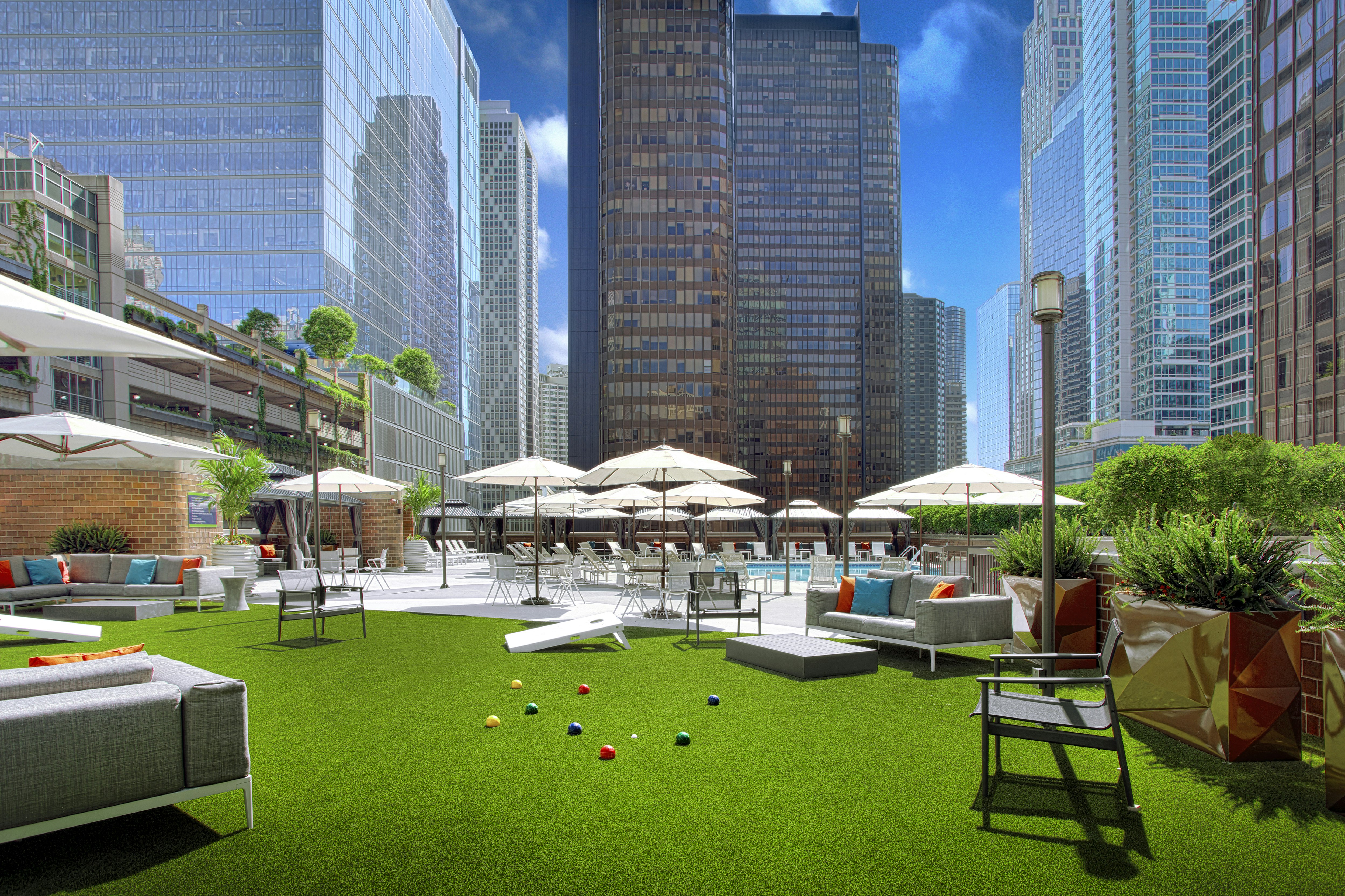 DoubleTree by Hilton Hotel Chicago Magnificent Mile 72/79