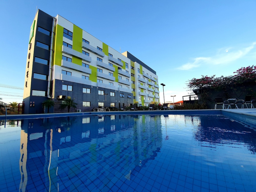 IBIS STYLES PARAUAPEBAS 7/75