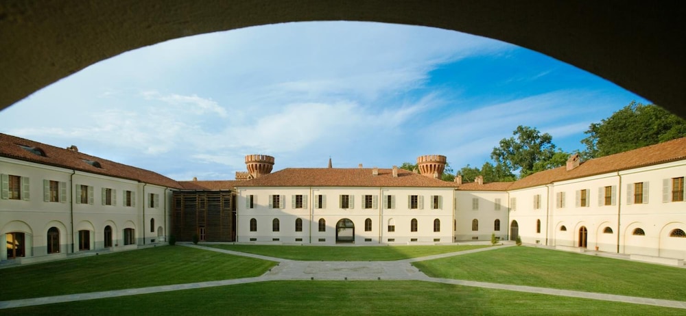 Albergo dell Agenzia 67/76
