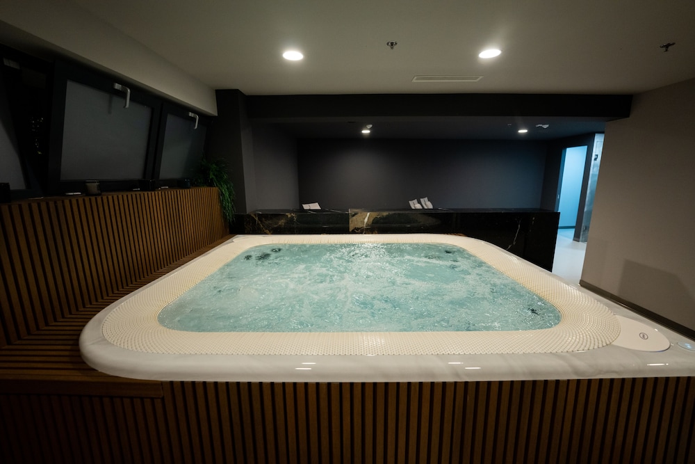 Marinus Beach Hotel 30/56