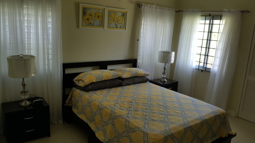 3 Bedrooms, Family, Villa, 3 Queen Beds, Garden View, Courtyard Area