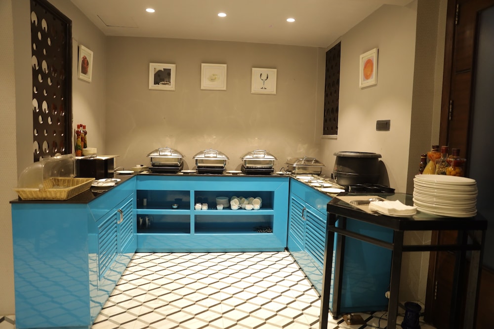 Hotel Blue Stone - Nehru Place 32/49