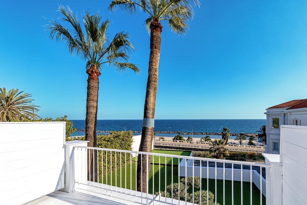 Sanremo Luxury Suites 42/50