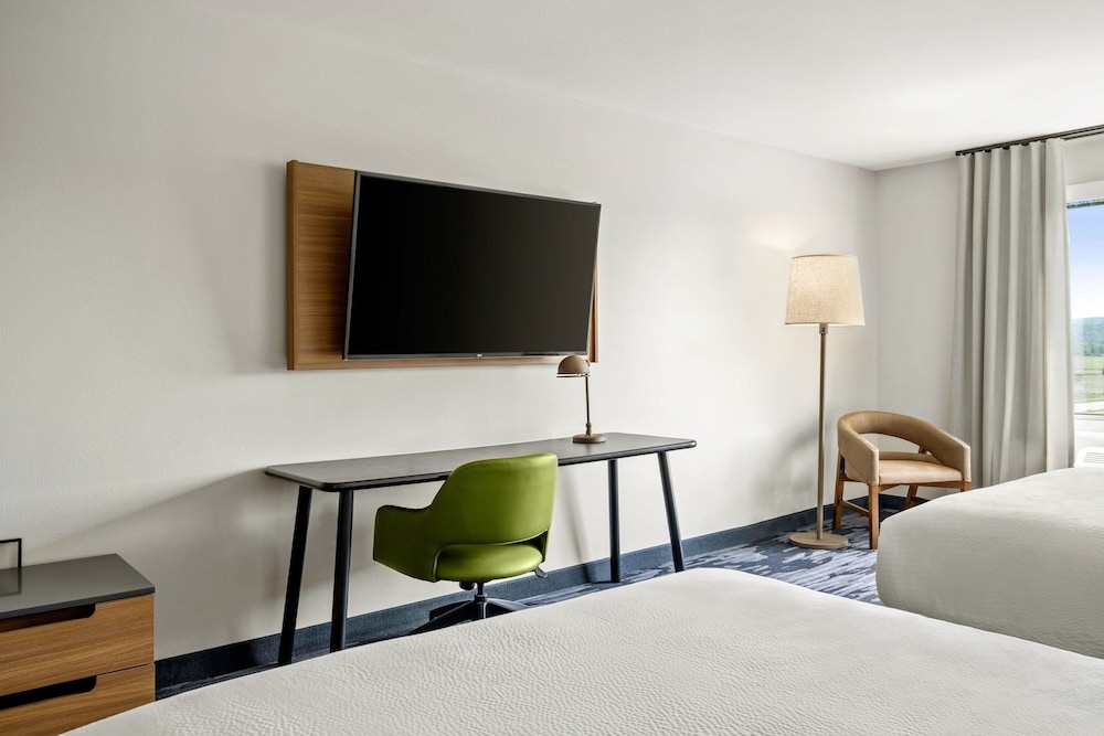 Fairfield Inn & Suites Baraboo 28/32