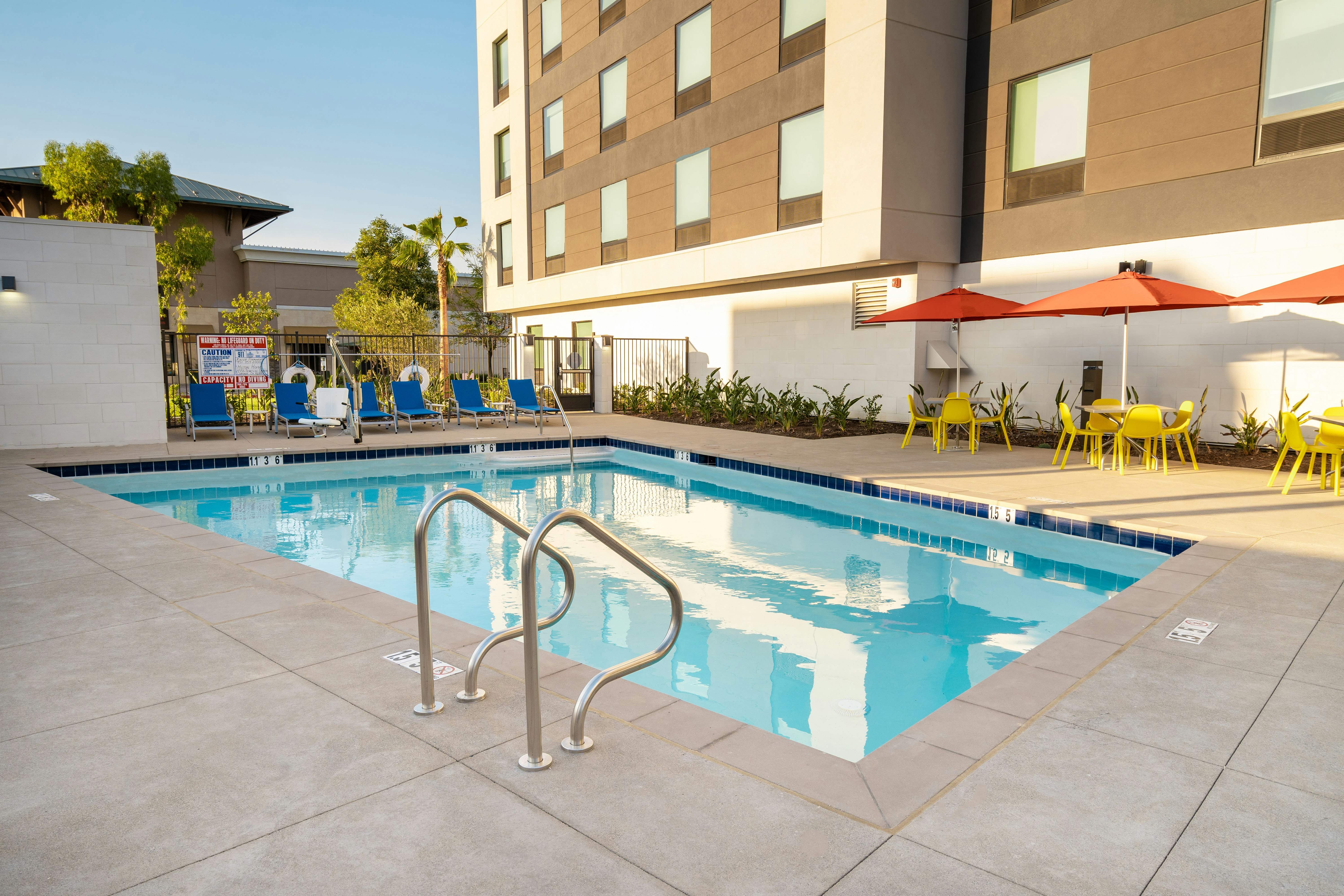 Home2 Suites By Hilton Corona 5/40