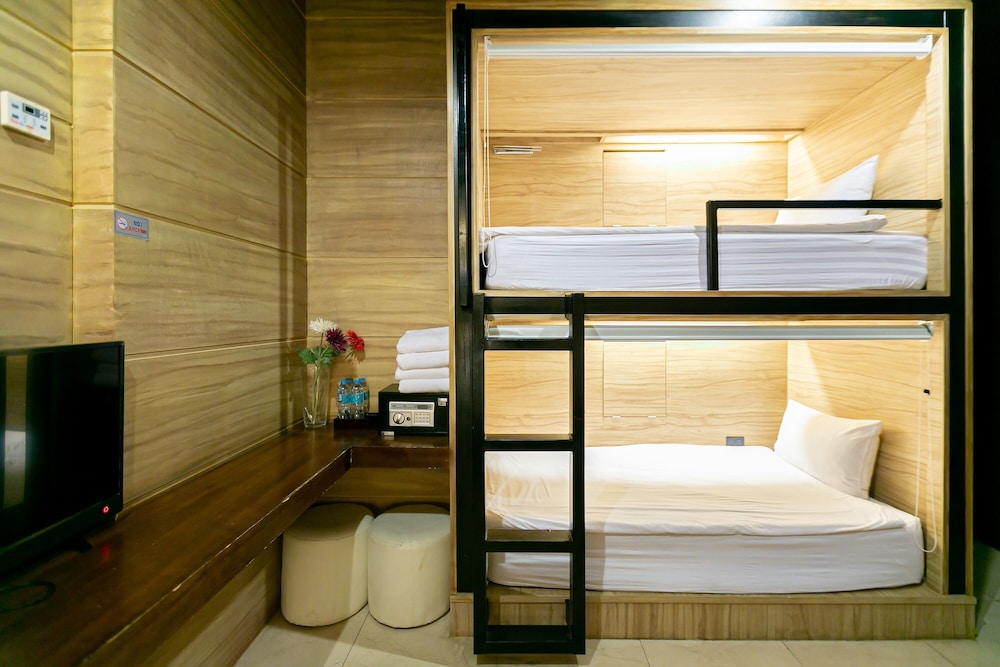 The Bedrooms Hostel Pattaya 15/50
