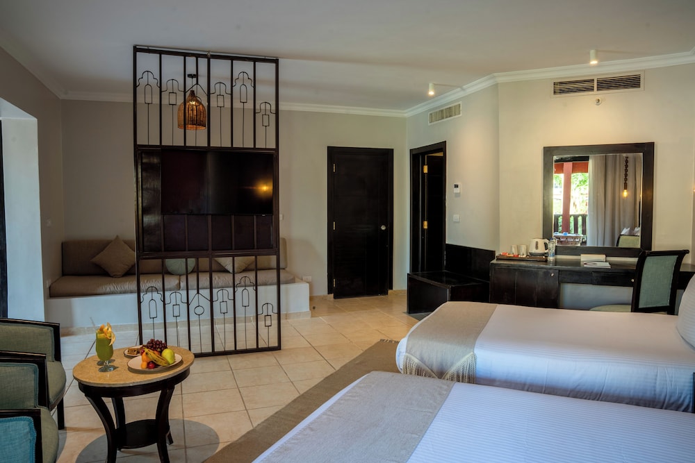 Calimera Blend Paradise Resort 54/69
