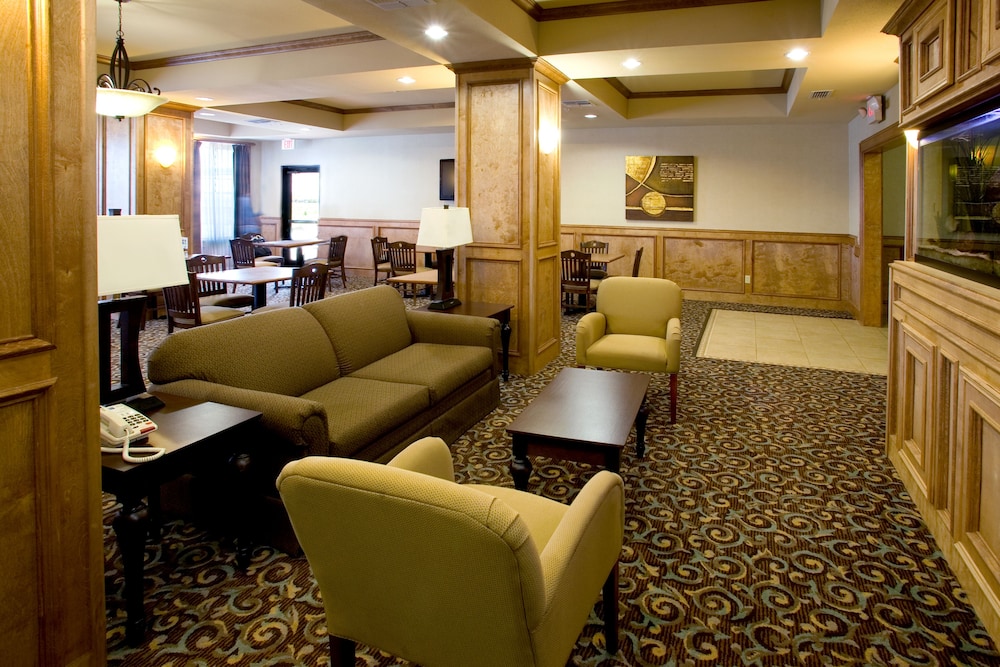 Holiday Inn Express Hotel And Suites Kingsville 35/55