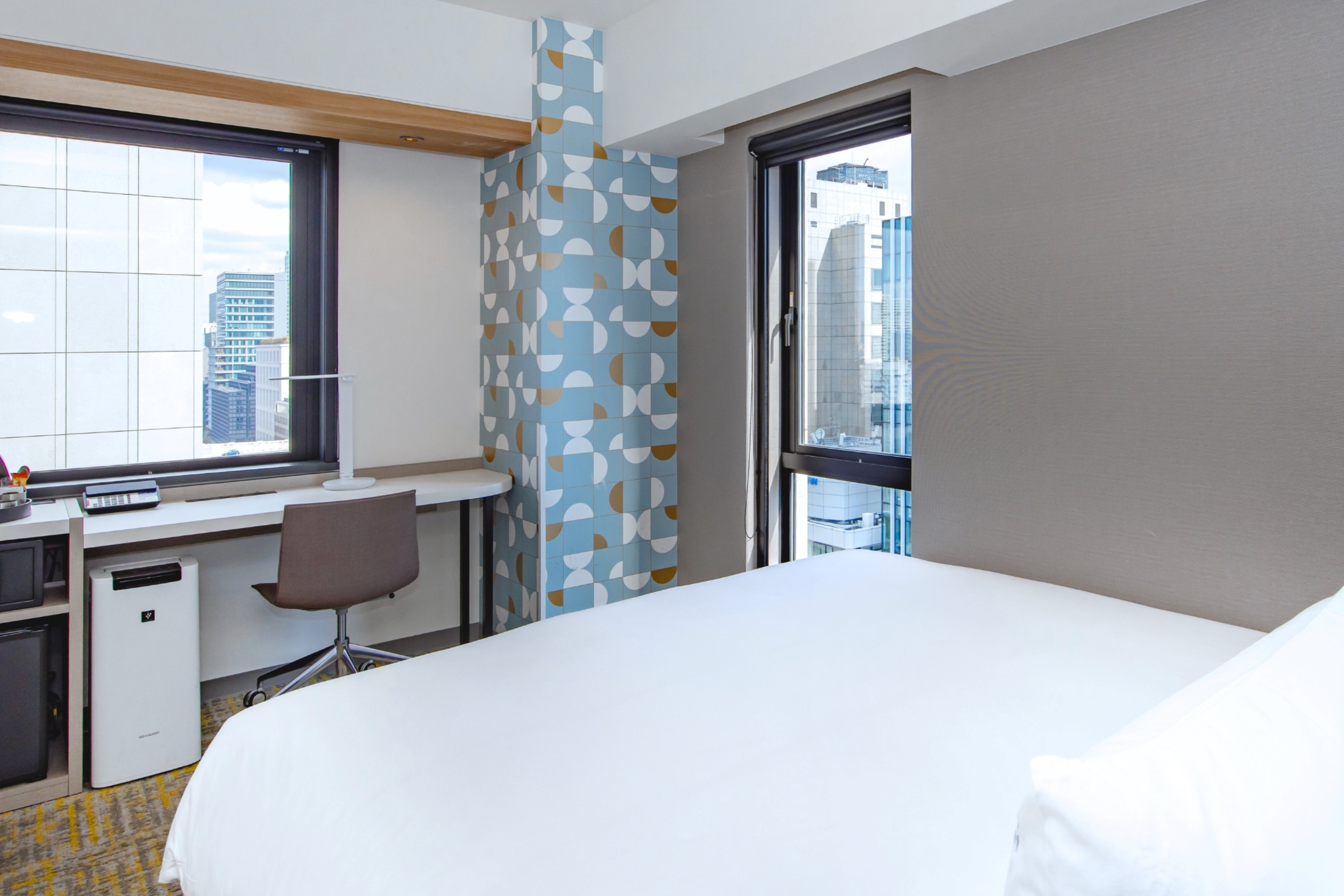 Standard, King Bed, City View, High Floor