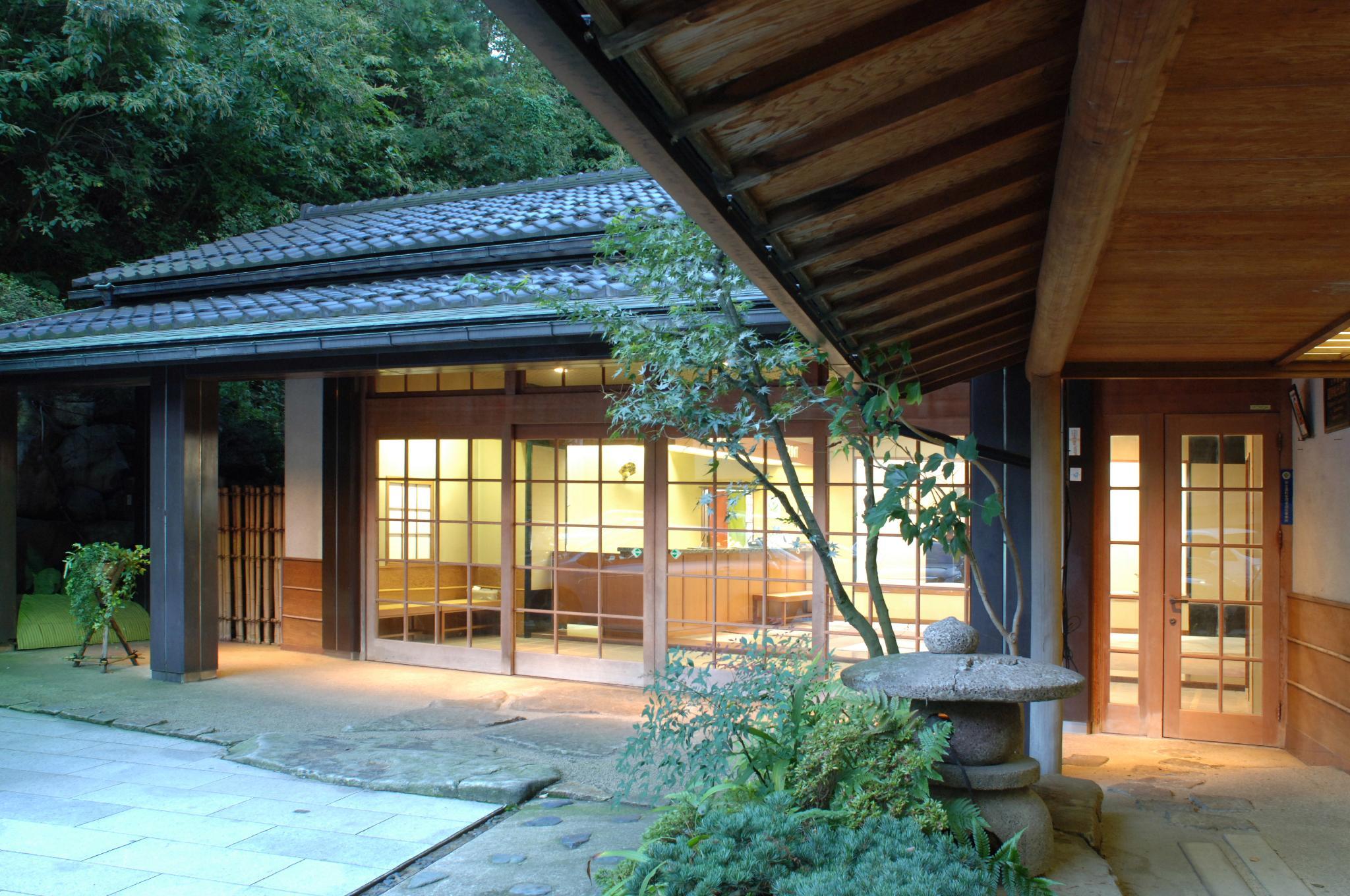 Semi Room, Special, Main Building