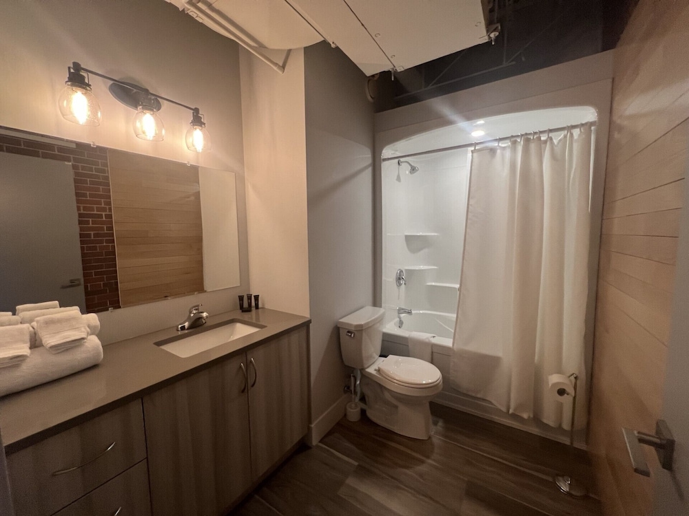 Station 1 - Suites Boutique Hotel 45/50