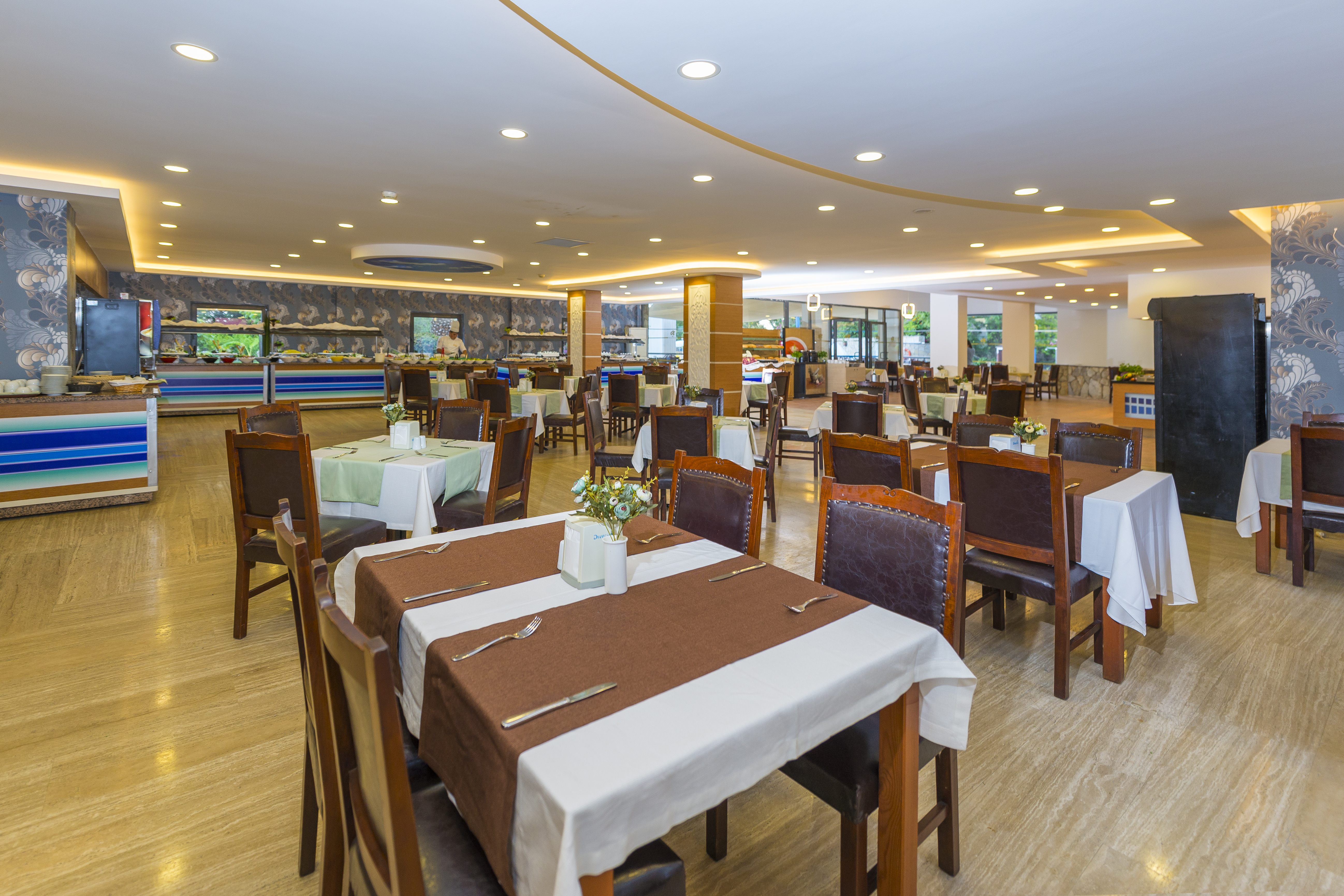 Club Aqua Plaza Hotel 36/50
