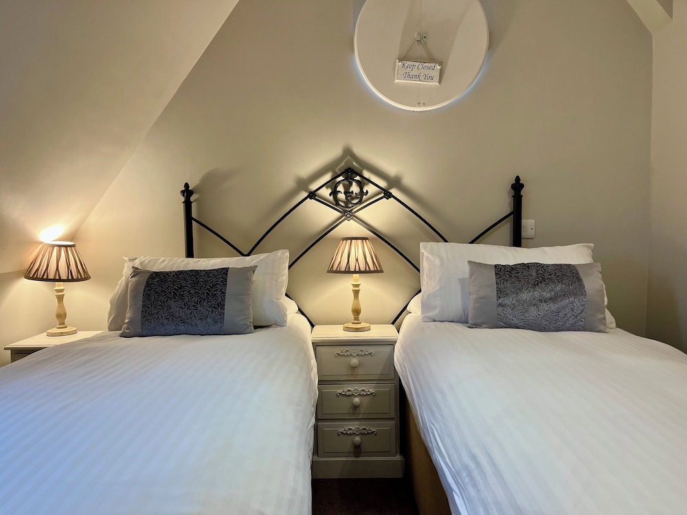 Park, Home, Twin Beds