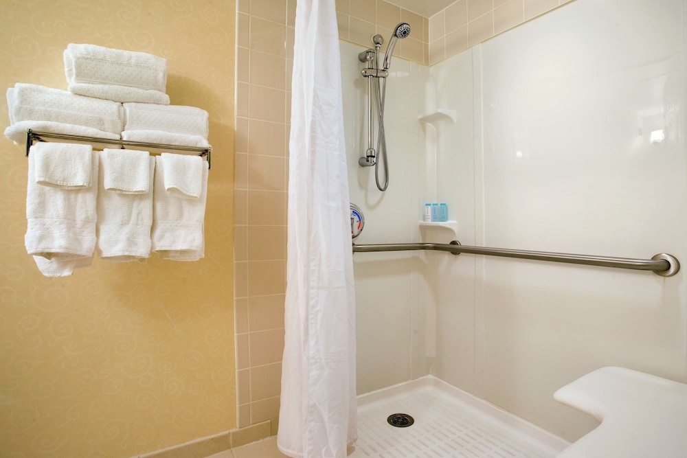 Hilton East Brunswick Hotel Executive Meeting Center 10/45