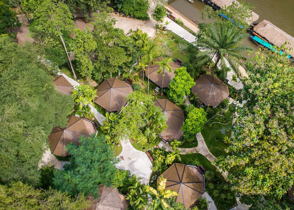River Kwai Resotel 9/66