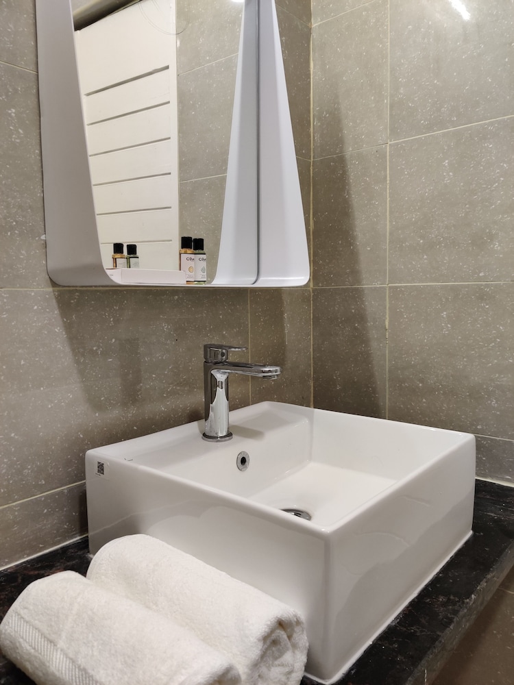 Olive Zip Indiranagar Metro by Embassy Group 56/59