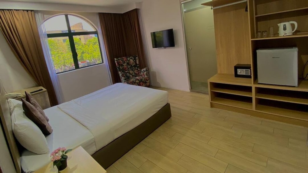 SH Hotel Kota Damansara 23/50