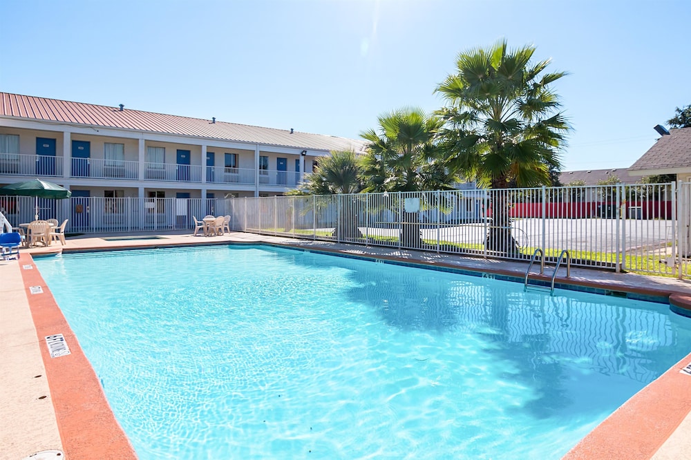 Motel6 Round Rock, TX in ROUND ROCK - TX