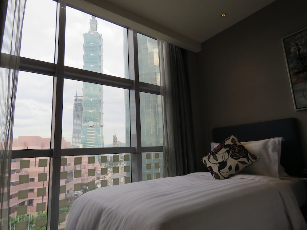 CHECK inn Taipei Xinyi 33/69