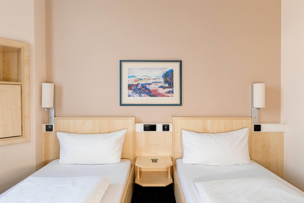 Rugs Hotel Augsburg, Trademark Collection by Wyndham 17/50
