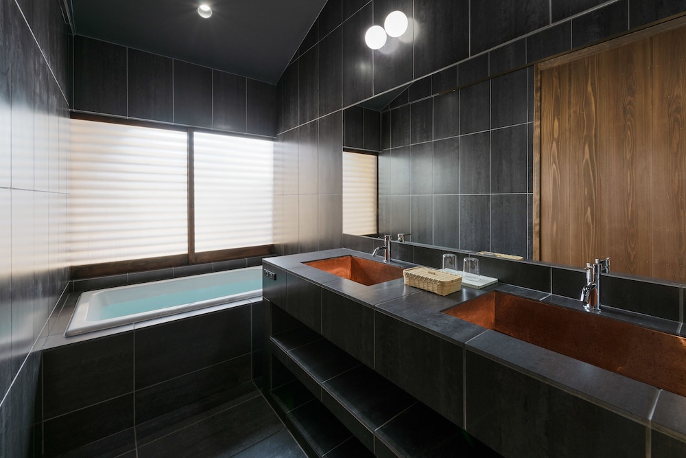 Nazuna Kyoto Gosho 30/50