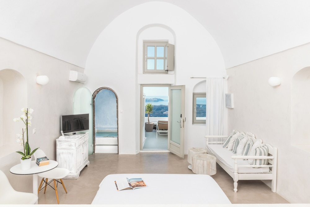 On The Rocks Santorini - Adults only 31/67
