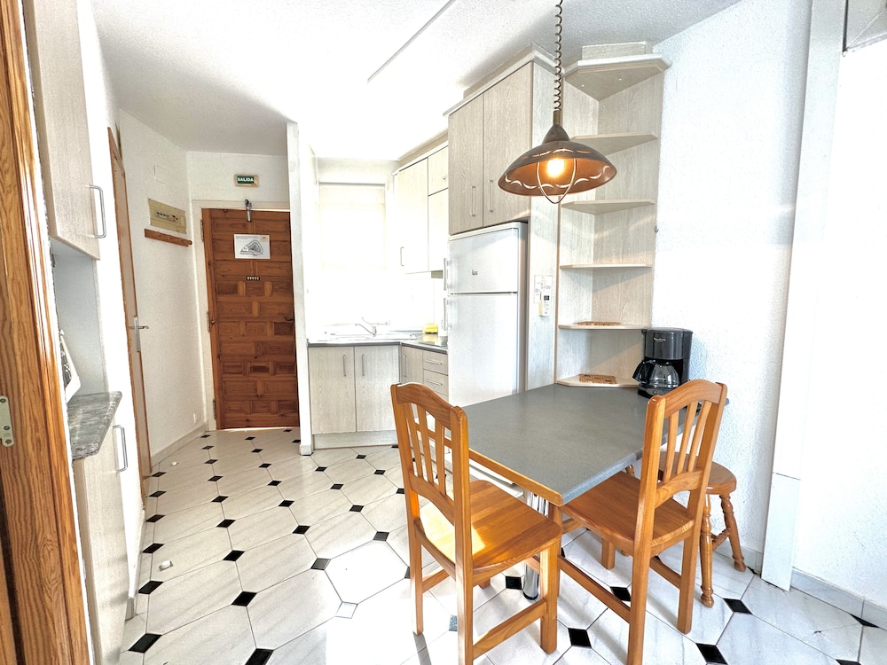 Albir Hills Apartments 10/63