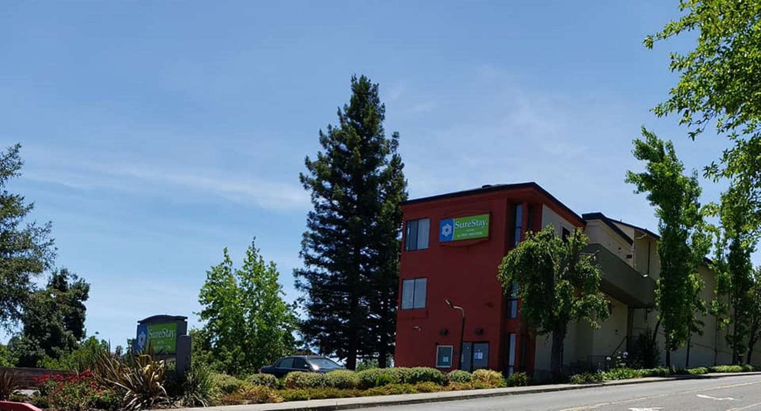 Surestay Hotel By Best Western Vallejo 2/6