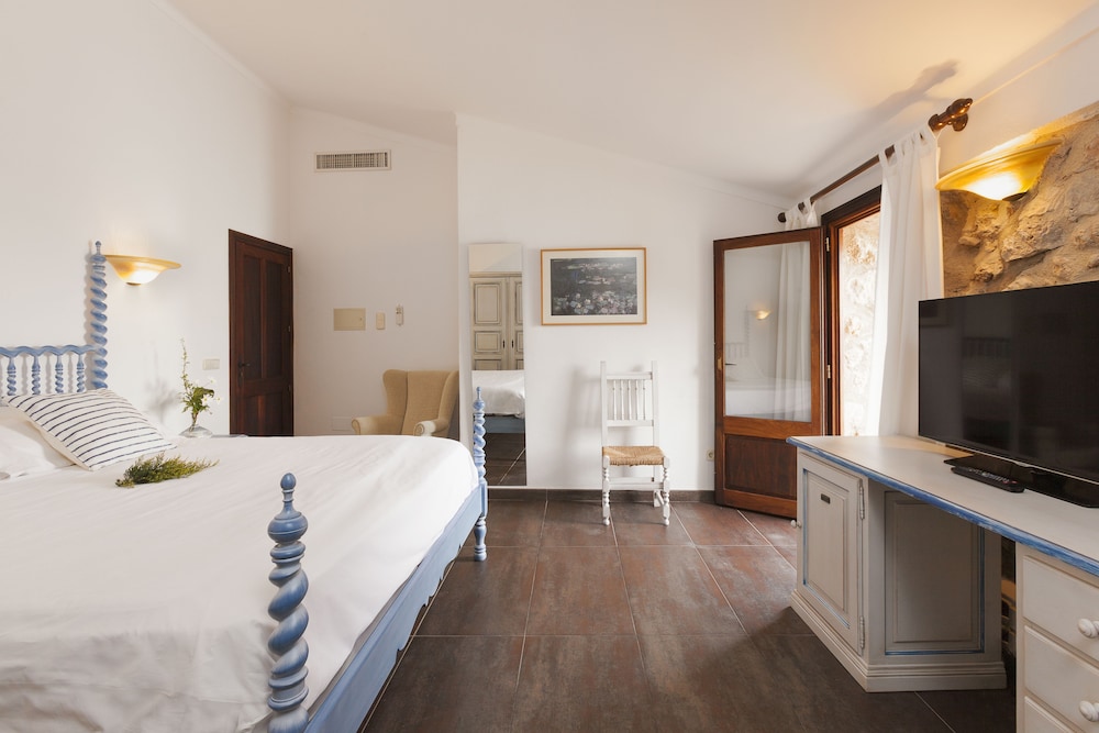 FINCA HOTEL ALBELLONS PARC NATURAL 18/70